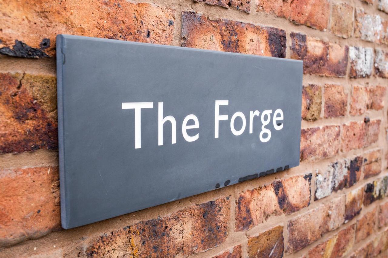 The Forge - Beautiful Contemporary Barn - Hot Tub Villa Bridgnorth Bagian luar foto
