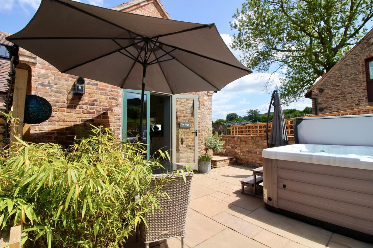 The Forge - Beautiful Contemporary Barn - Hot Tub Villa Bridgnorth Bagian luar foto